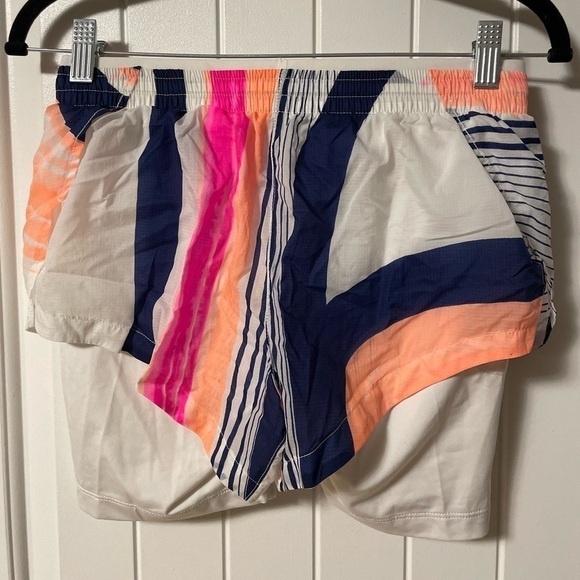 Nike Dri Fit Elevate 2 in 1 Track Running Shorts - Picture 4 of 7